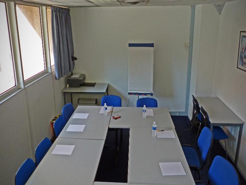 Ibis Budget Bourgoin Jallieu Centre Exterior foto